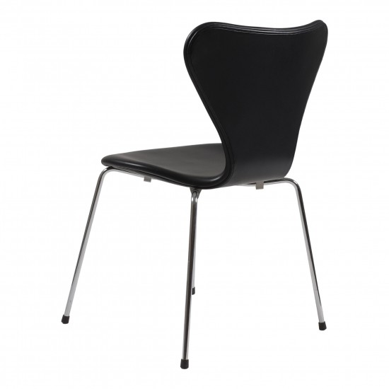 Arne Jacobsen 3107 7 chair in black leather Cph Classic